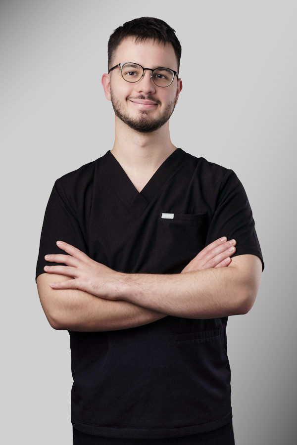 Hollywood Smile - zespół - lek. dent. Mateusz Chmielewski